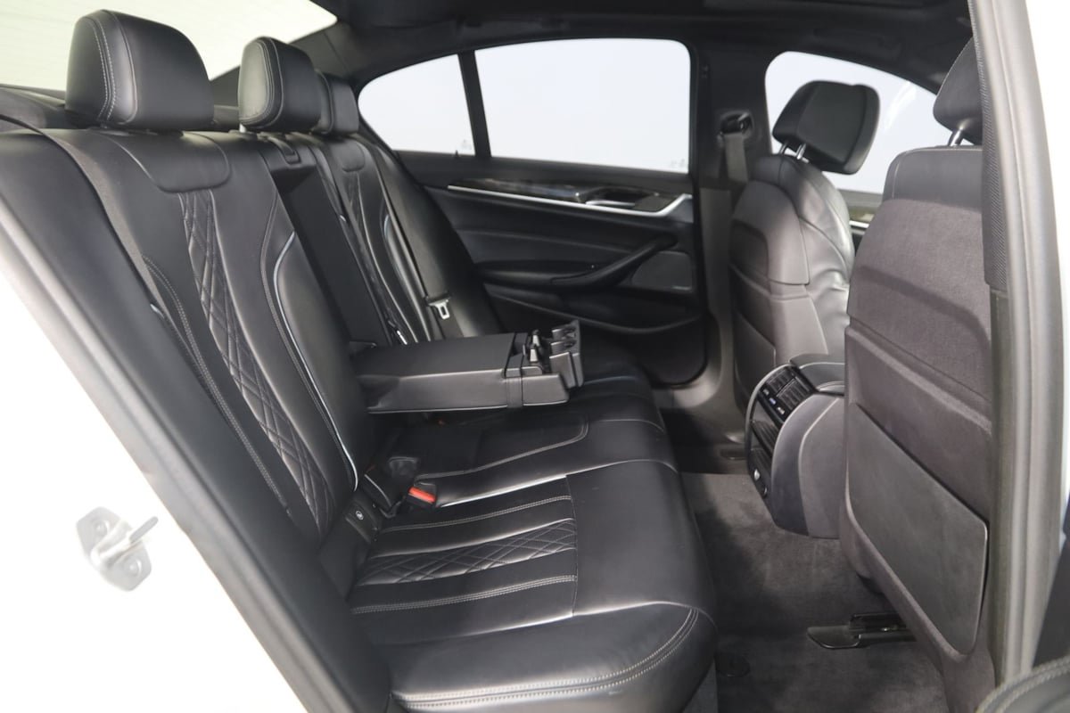 Used 2018 BMW M550i xDrive AWD/4WD image 15
