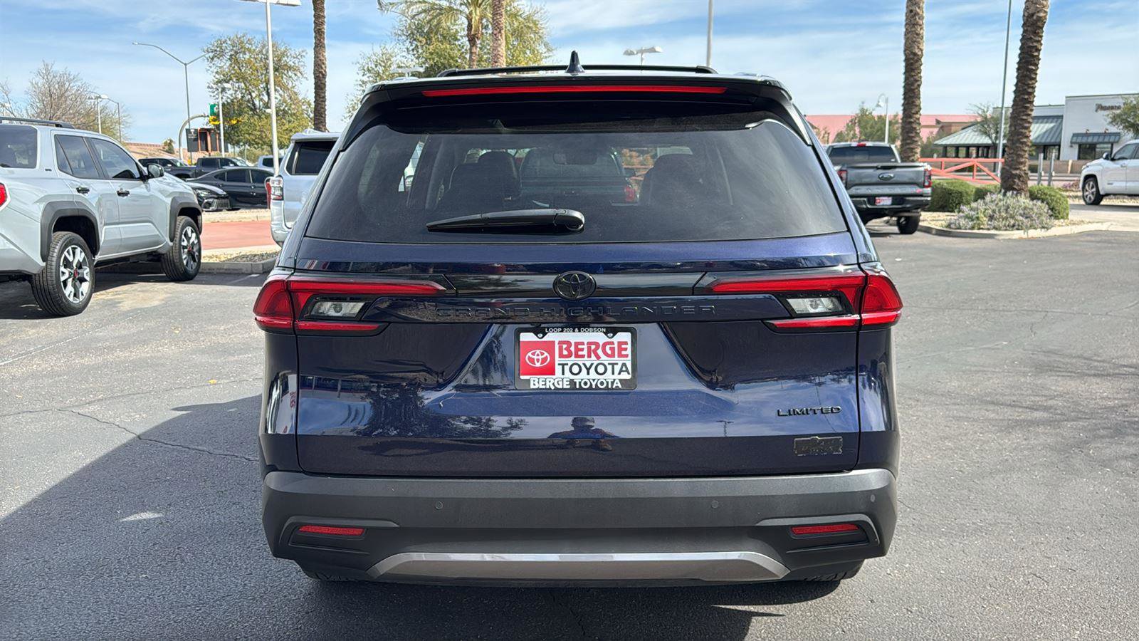 Used 2025 Toyota Grand Highlander FWD image 6