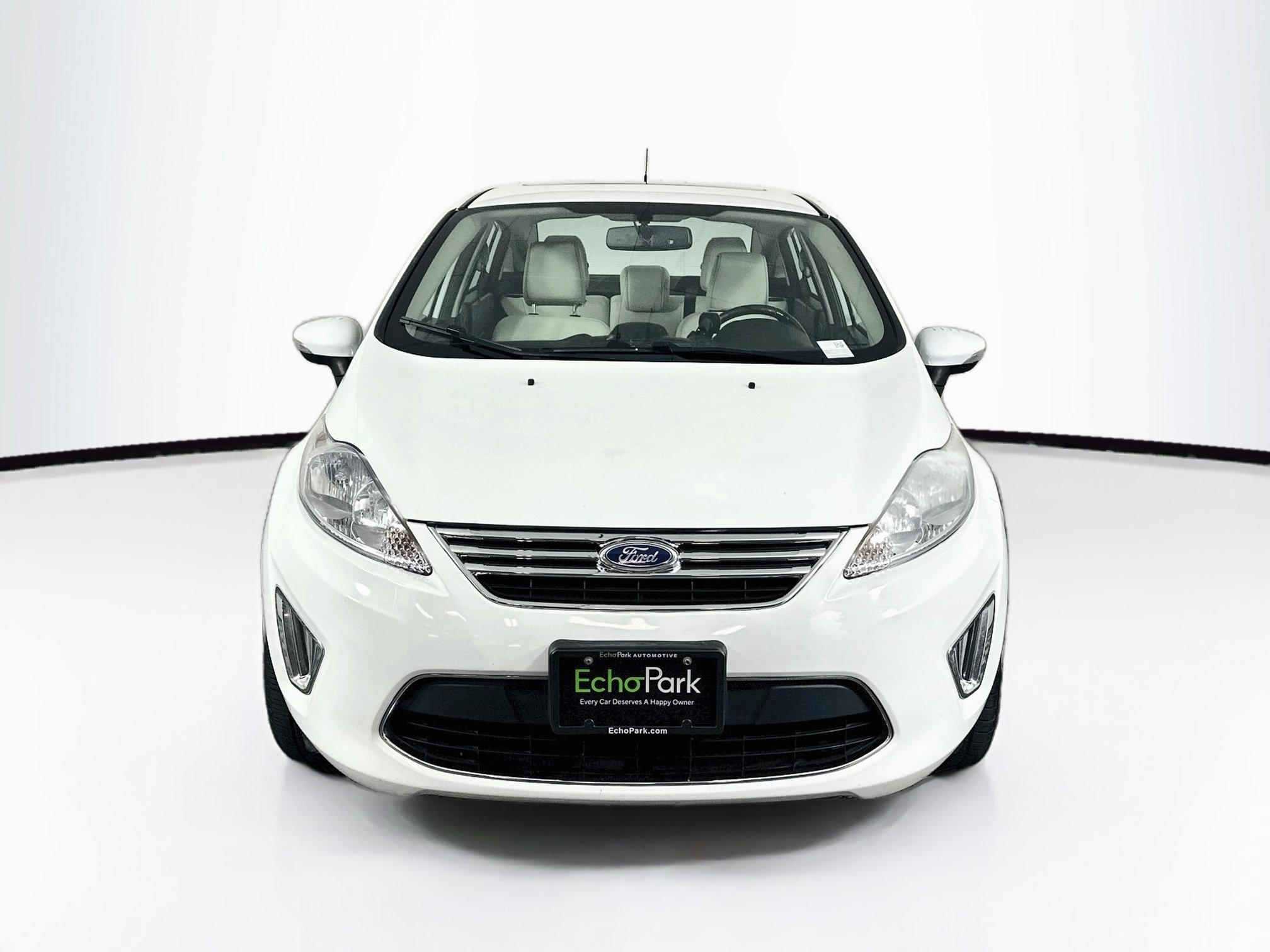 Used 2012 Ford Fiesta SEL FWD image 2