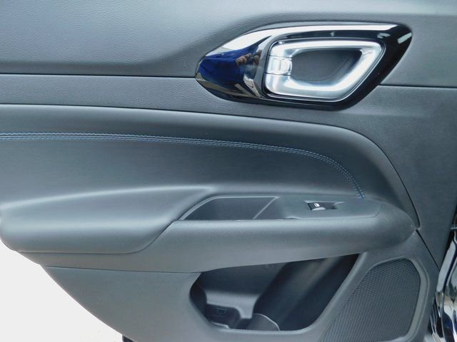 New 2026 Jeep Compass Limited image 22