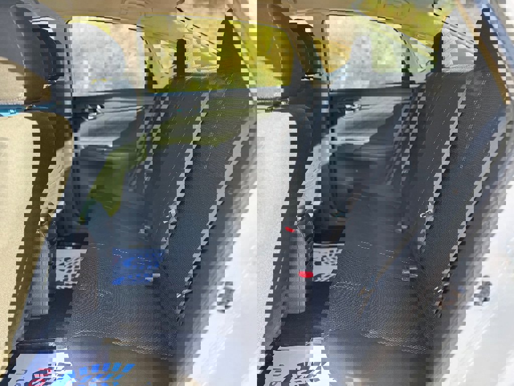 Used 2018 Nissan Sentra S w/ S Midnight Style Package image 18