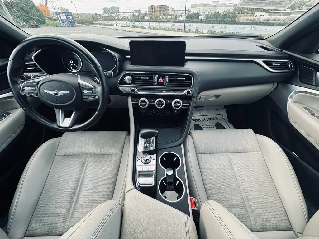 Used 2023 Genesis G70 2.0T image 21