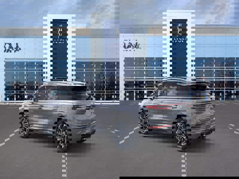 New 2026 Lincoln Corsair Grand Touring image 4