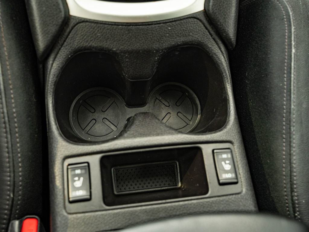Used 2015 Nissan Rogue SL AWD/4WD image 38