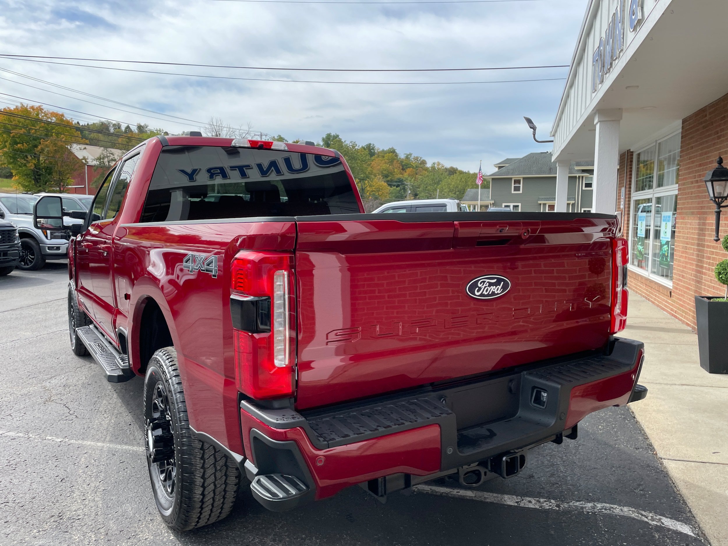 New 2027 Ford F250 XLT w/ XLT Premium Package AWD/4WD image 9