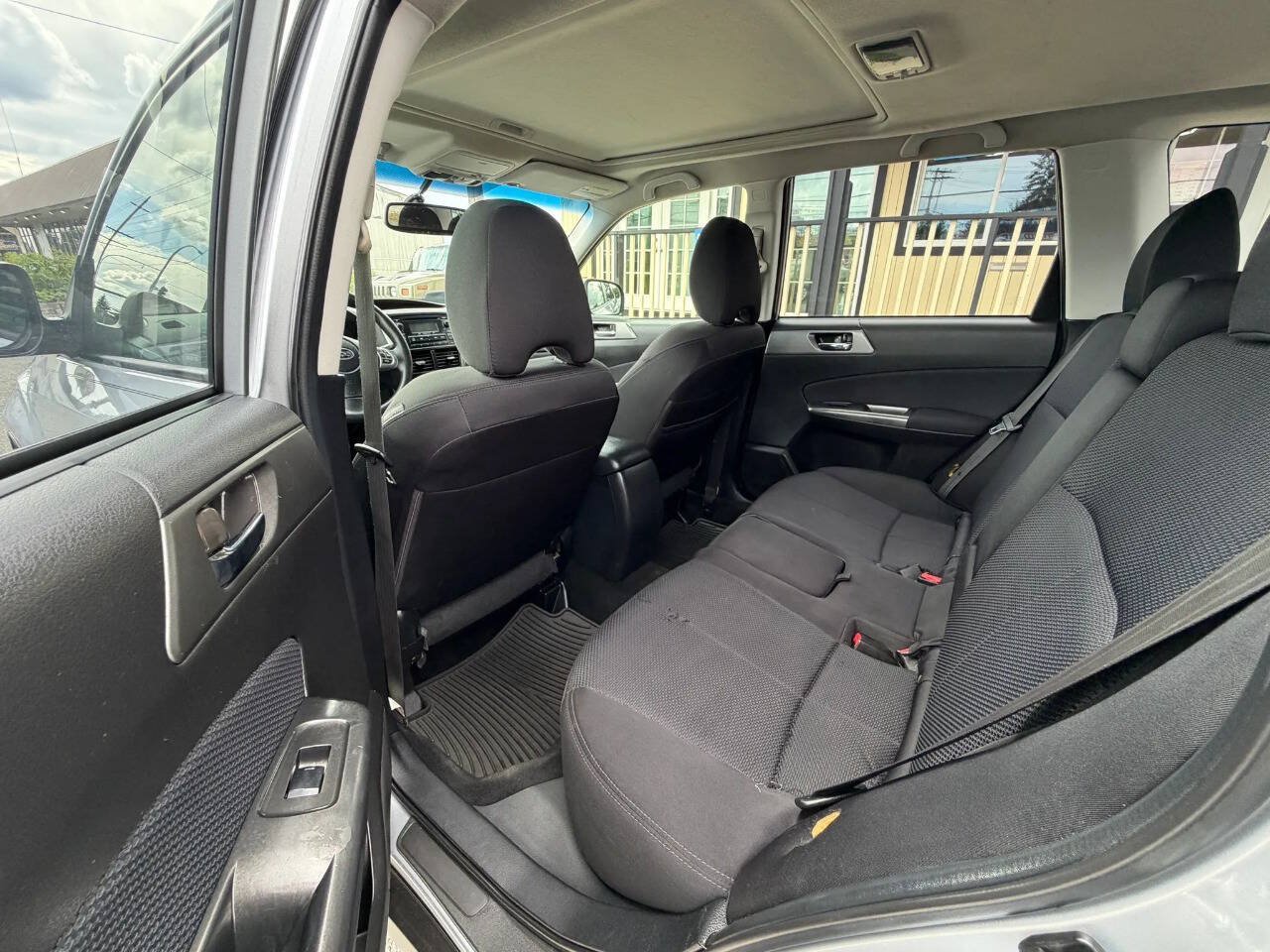 Used 2012 Subaru Forester 2.5X Premium AWD/4WD image 16