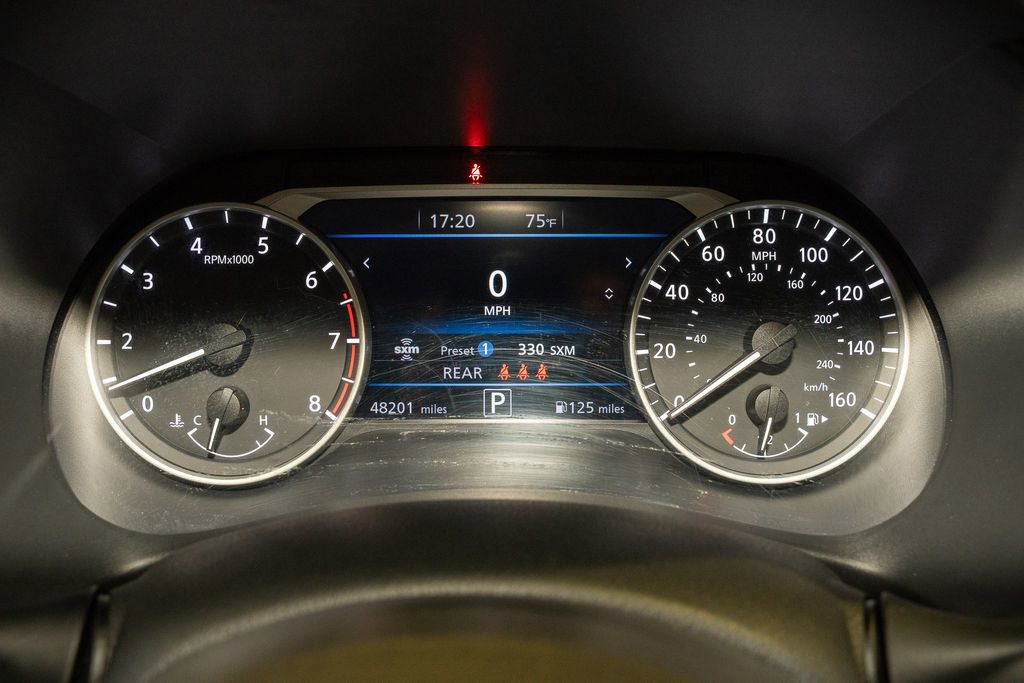 Certified 2022 Nissan Sentra SR w/ Midnight Edition image 16