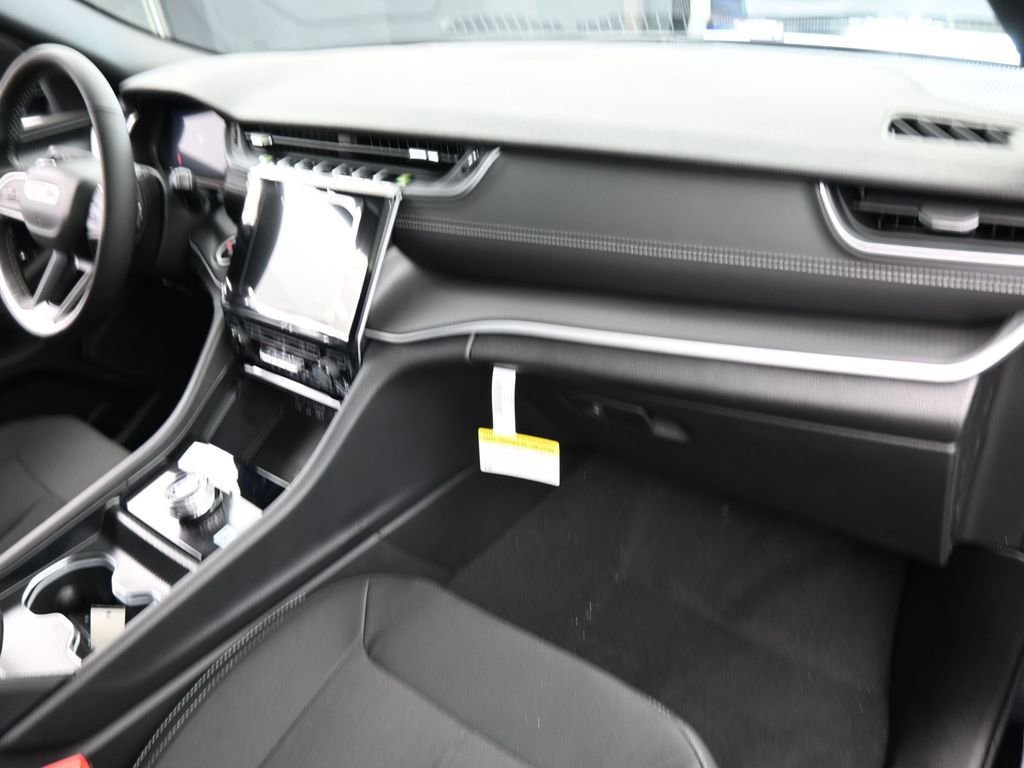 New 2026 Jeep Grand Cherokee Laredo X image 43