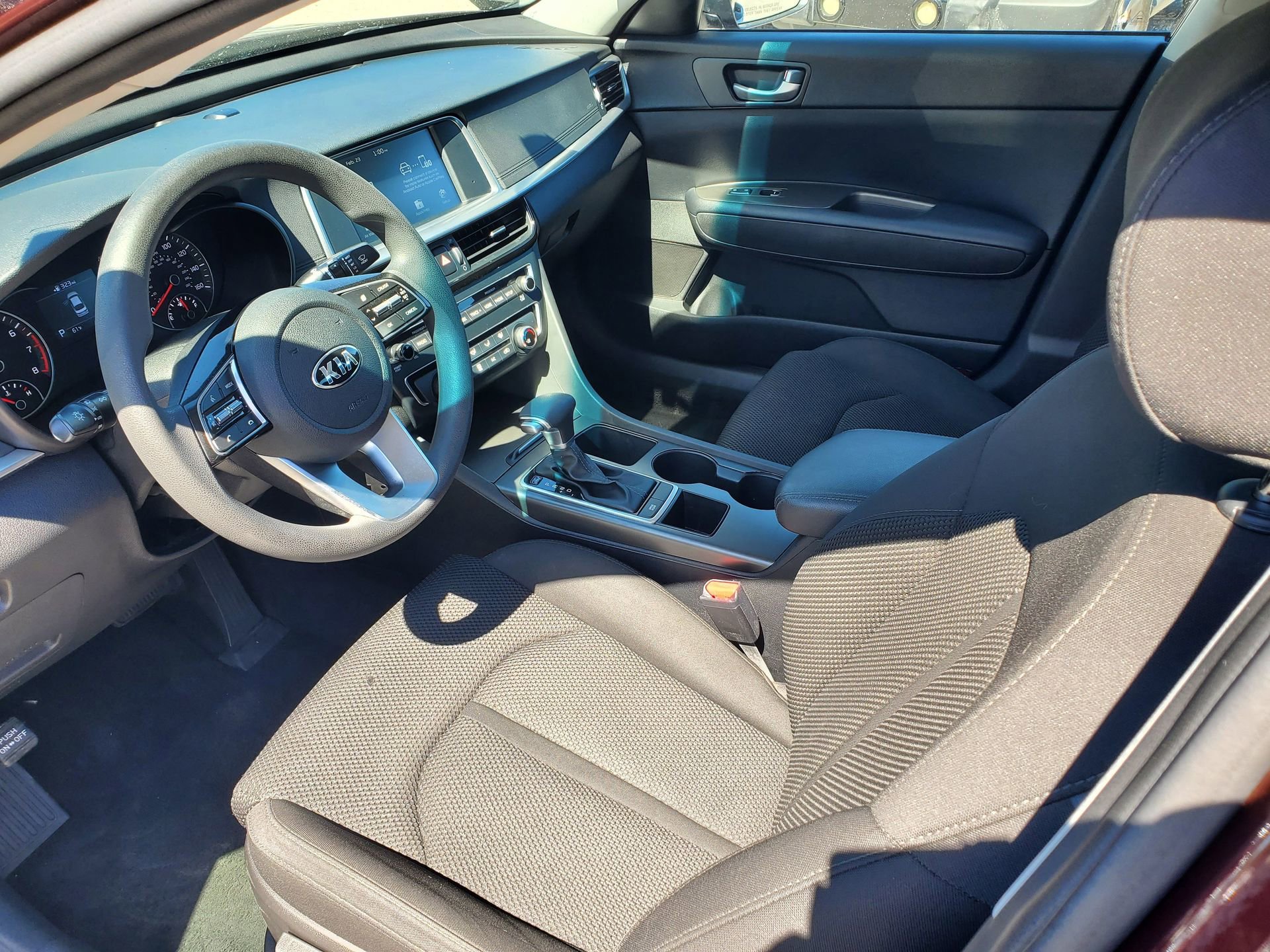 Used 2019 Kia Optima LX image 17