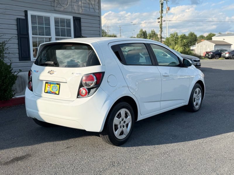 Used 2014 Chevrolet Sonic LS FWD image 5