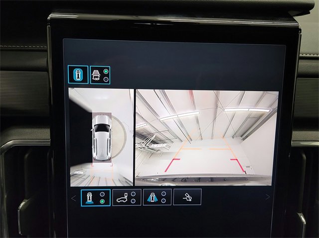 Used 2024 GMC Acadia Elevation image 25