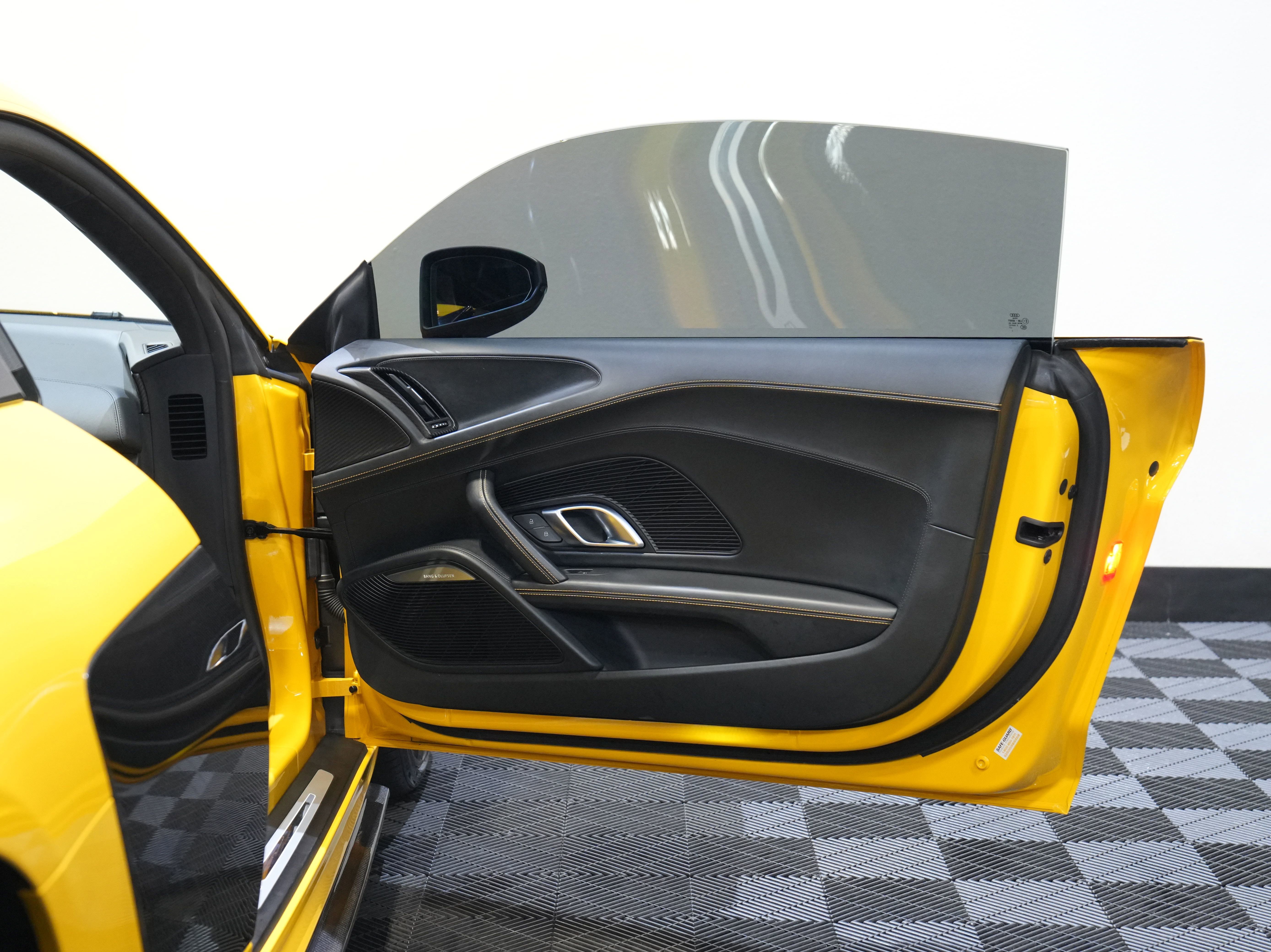 Used 2017 Audi R8 V10 plus image 22