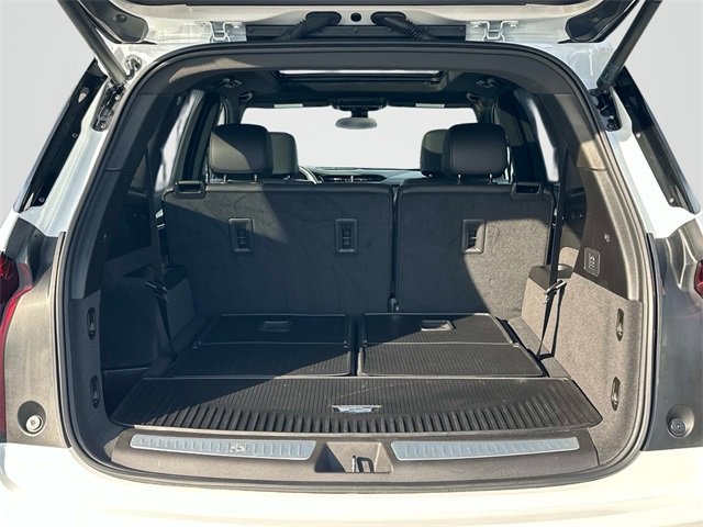 Used 2025 Cadillac XT6 Luxury image 19