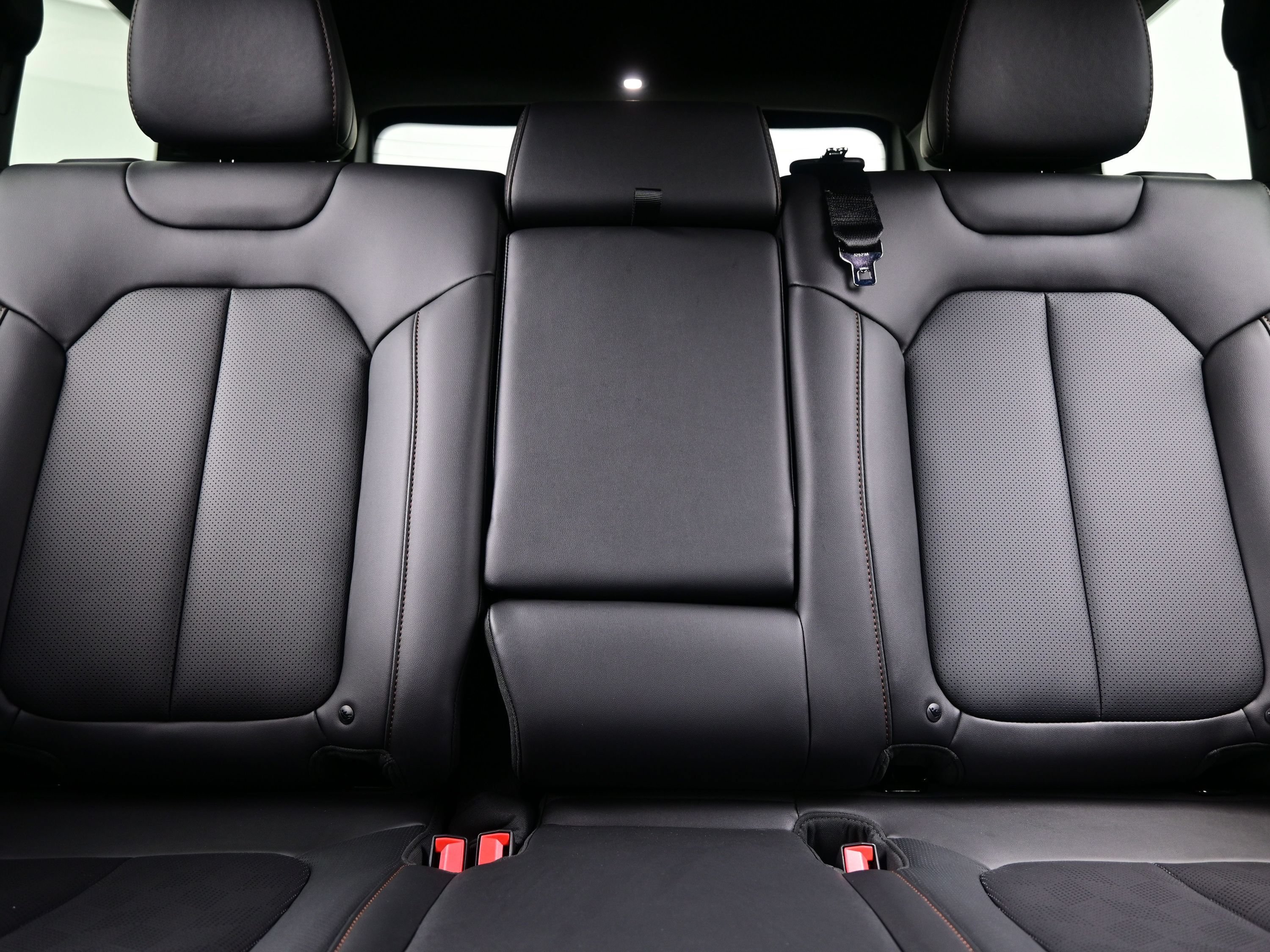 New 2026 Jeep Cherokee Limited AWD/4WD image 13