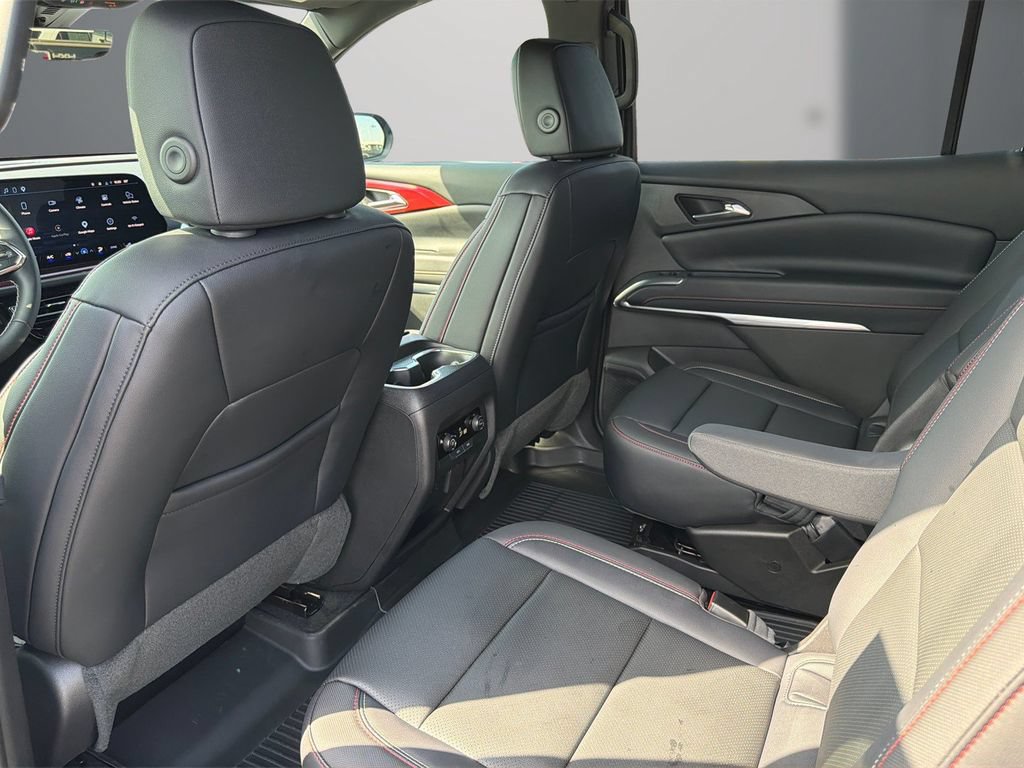 Used 2026 Chevrolet Traverse Z71 w/ Driver Confidence Package AWD/4WD image 15