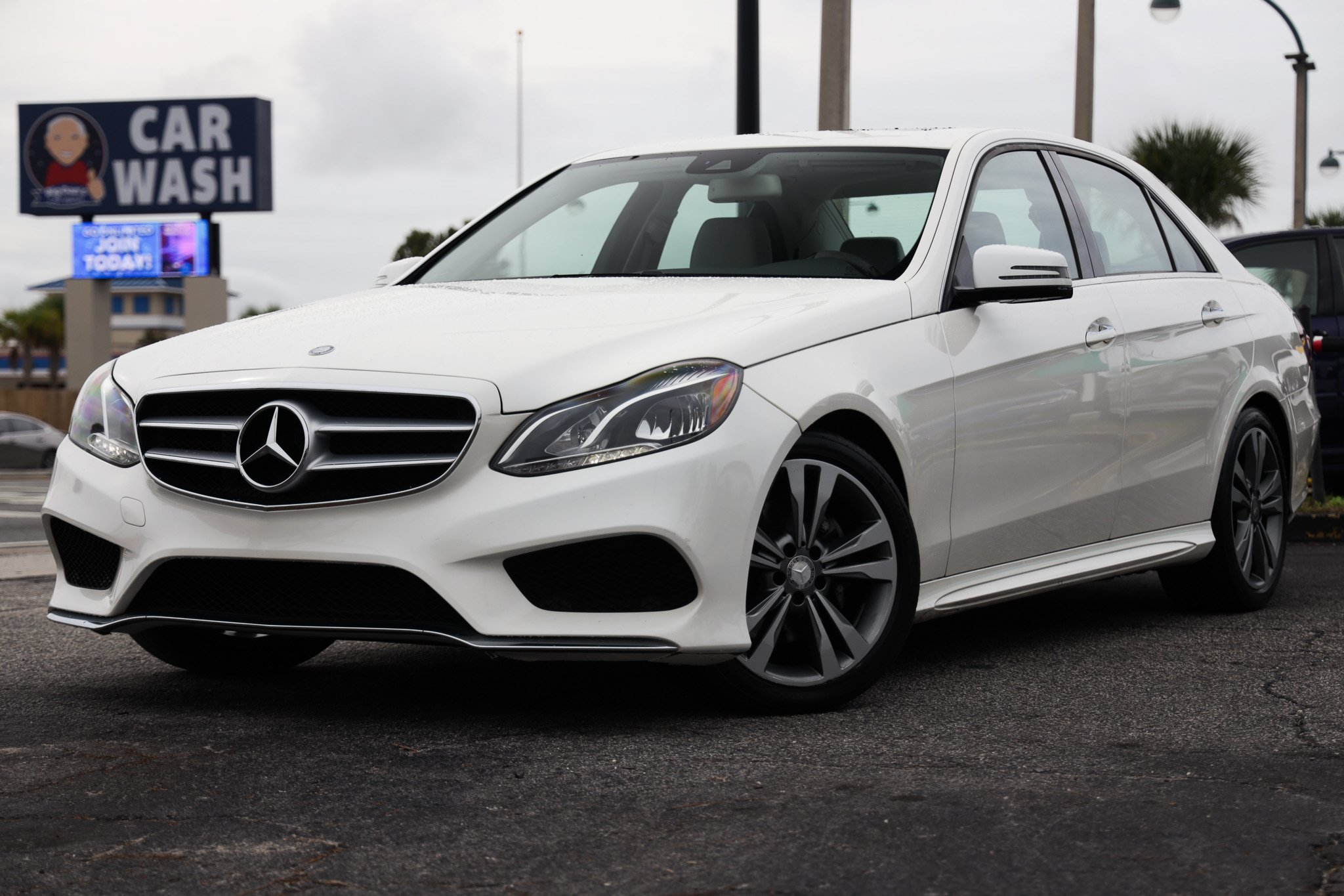 Used 2016 Mercedes-Benz E 350 Sedan w/ Premium Package image 1