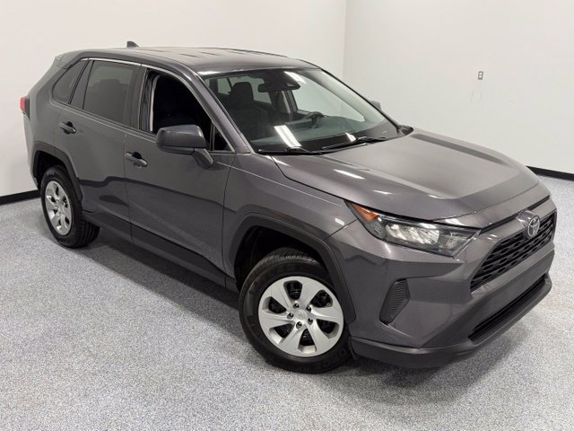 Used 2022 Toyota RAV4 LE FWD image 33