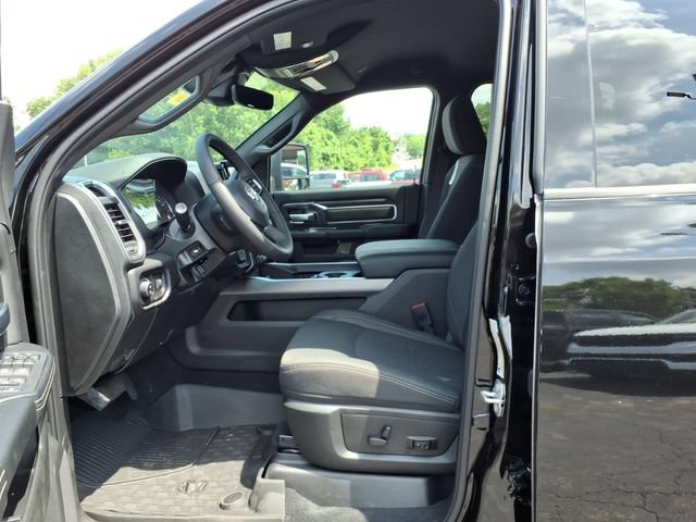 New 2026 RAM 2500 Big Horn AWD/4WD image 6