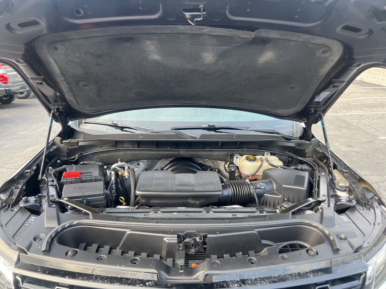 Used 2022 Chevrolet Tahoe Z71 w/ Luxury Package image 39