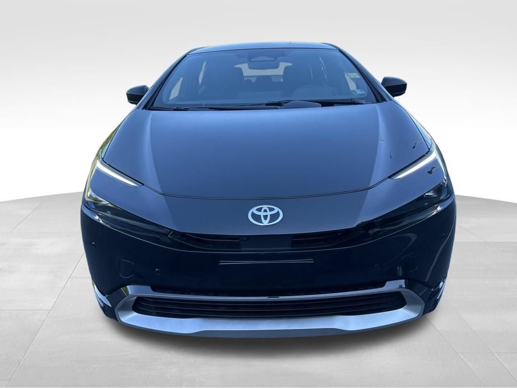 New 2026 Toyota Prius Plug-In Hybrid FWD image 8