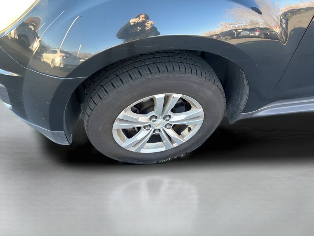 Used 2013 Chevrolet Equinox LS image 17