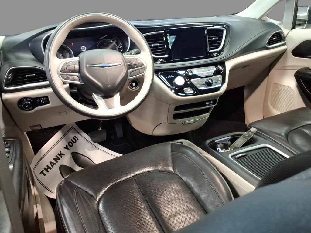 Used 2020 Chrysler Pacifica Limited FWD image 6
