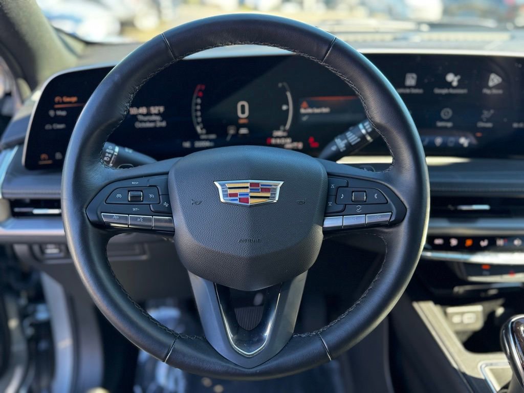 Used 2025 Cadillac XT4 Premium Luxury image 25