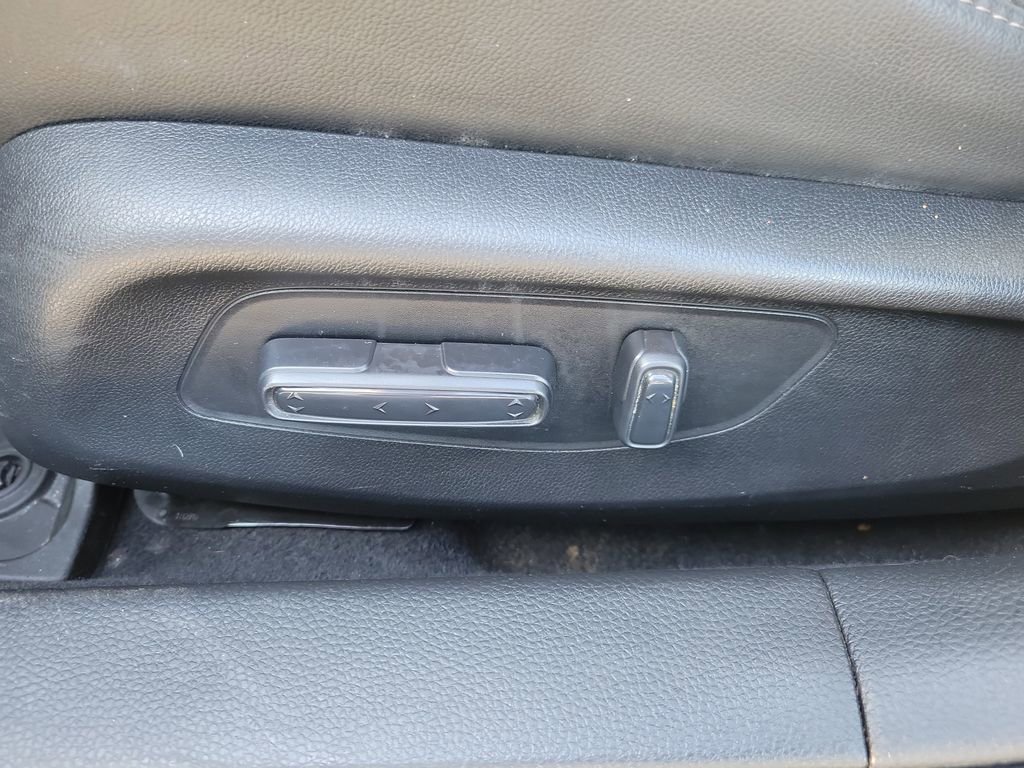 Certified 2022 Honda Civic Touring image 24