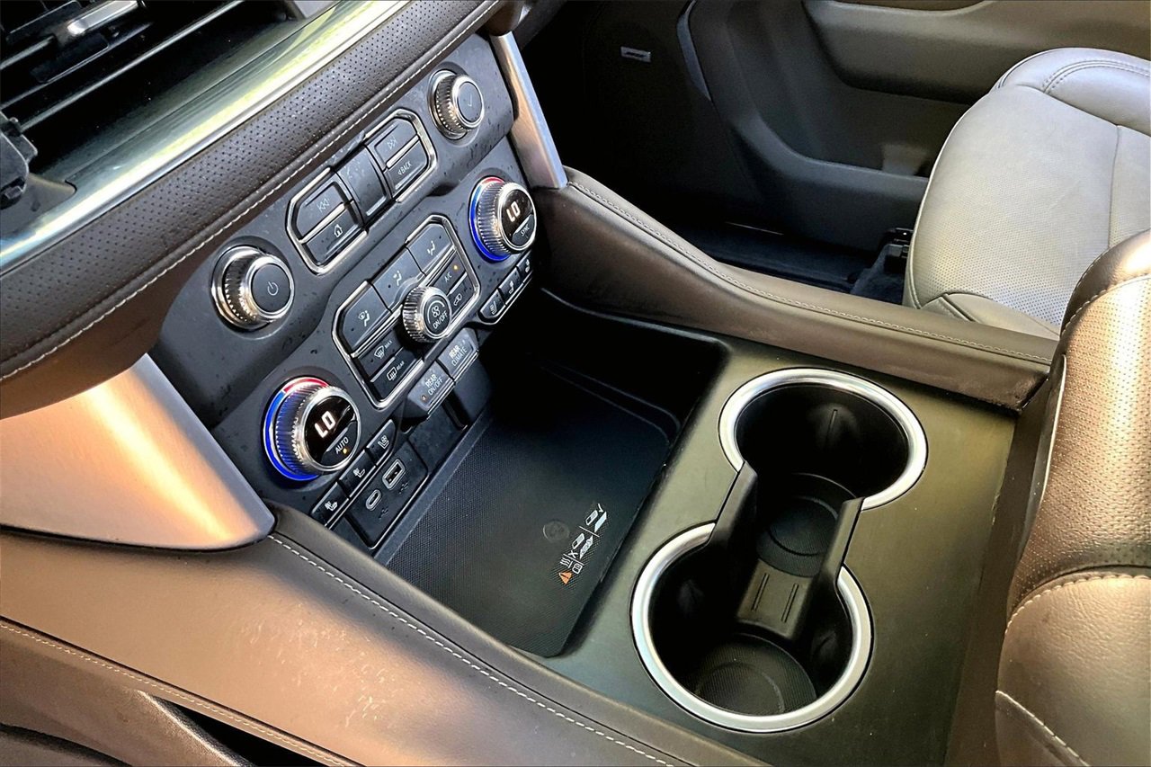 Used 2021 GMC Yukon SLT w/ SLT Luxury Plus Package image 15