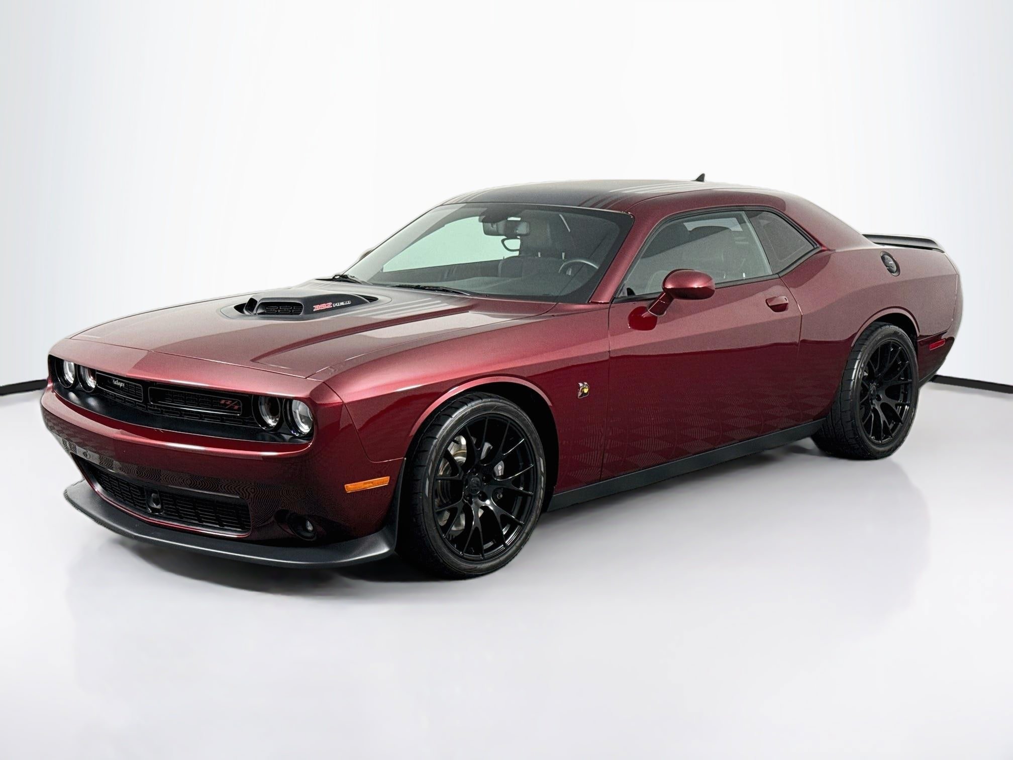 Used 2017 Dodge Challenger R/T Scat Pack RWD image 10