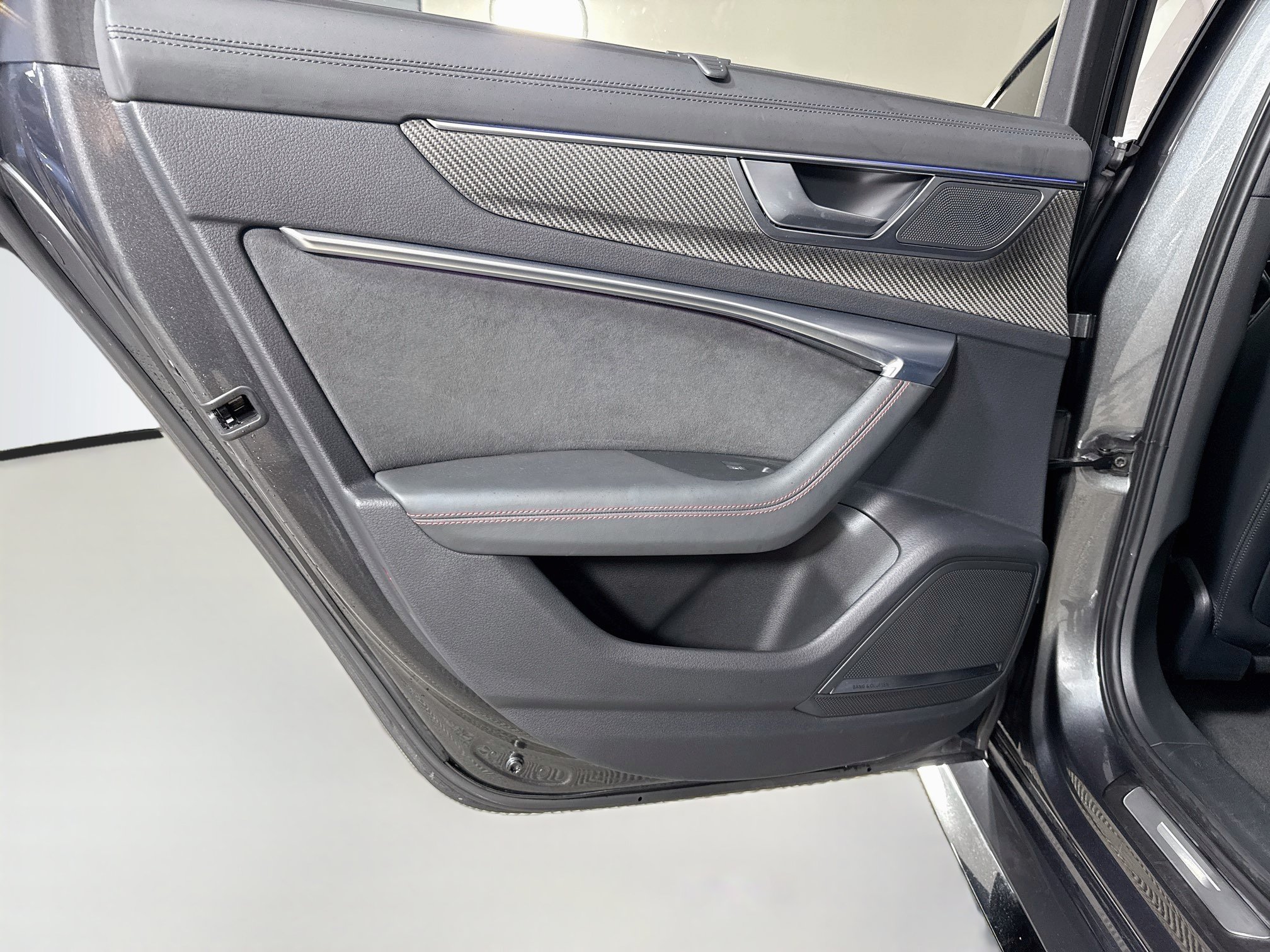 Used 2022 Audi RS 6 w/ Executive Package AWD/4WD image 26