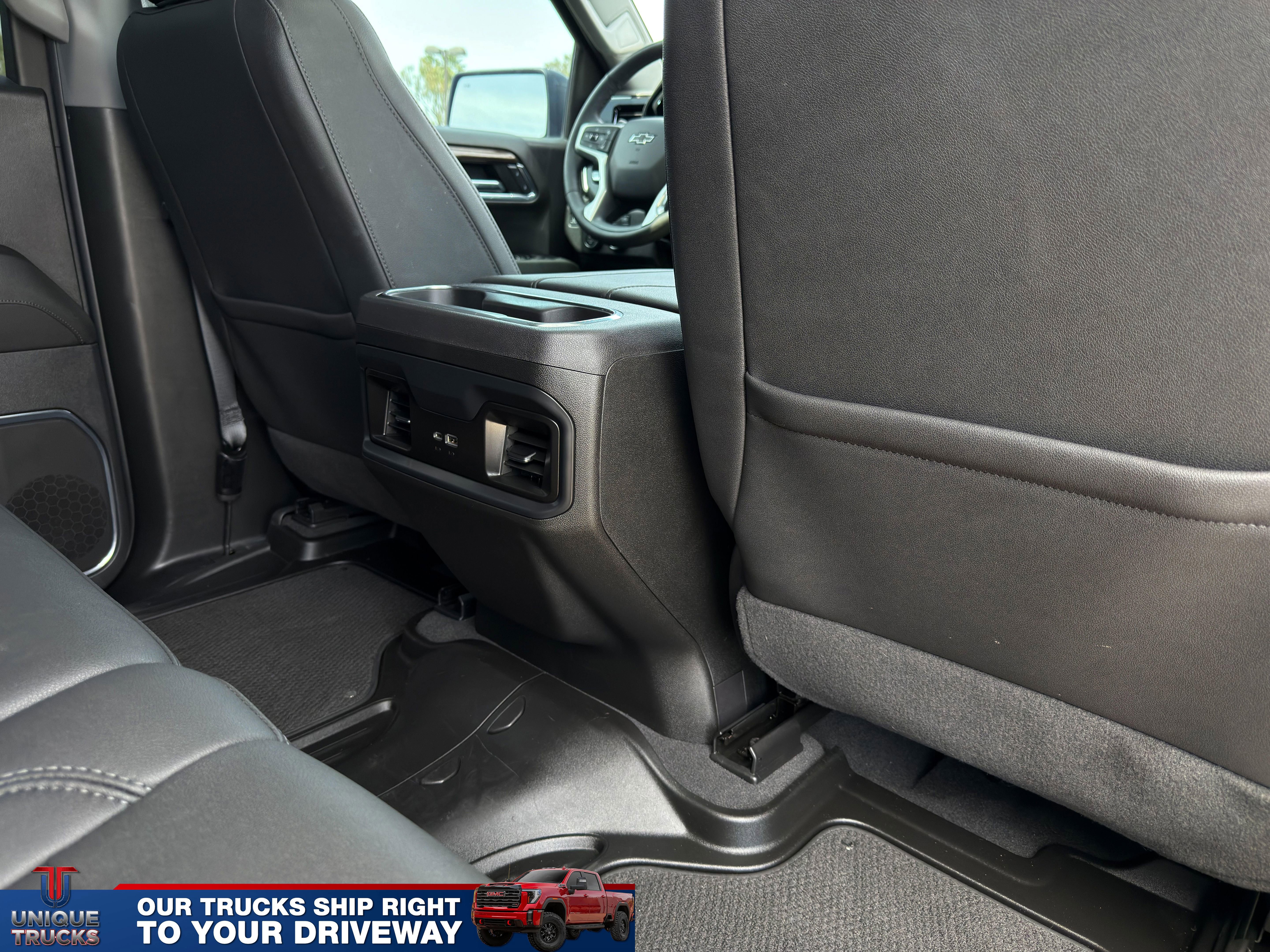 Used 2024 Chevrolet Silverado 1500 RST AWD/4WD image 29
