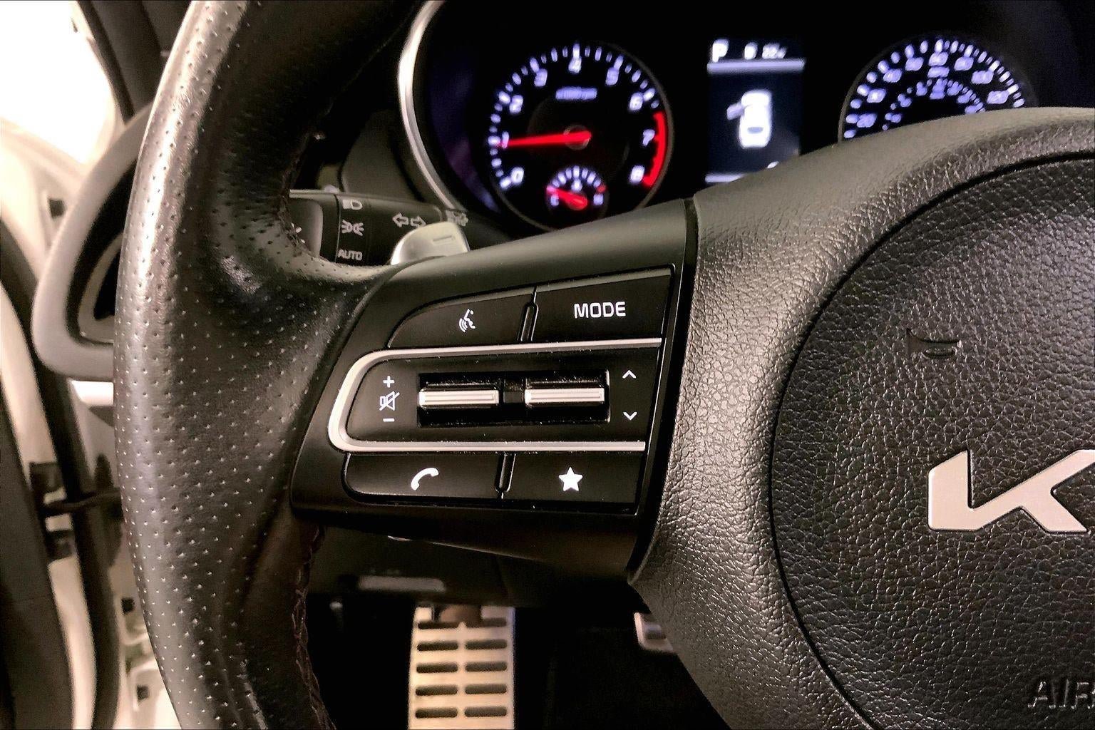 Certified 2023 Kia Stinger GT-Line w/ Sun & Sound Package AWD/4WD image 18
