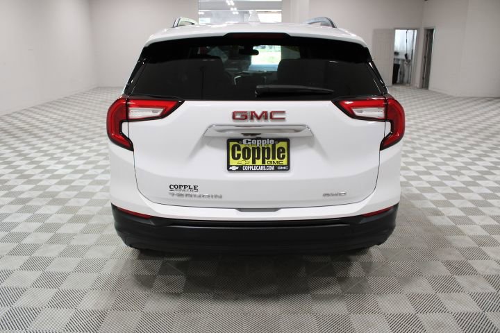 Certified 2022 GMC Terrain SLE w/ Driver Convenience Package image 9