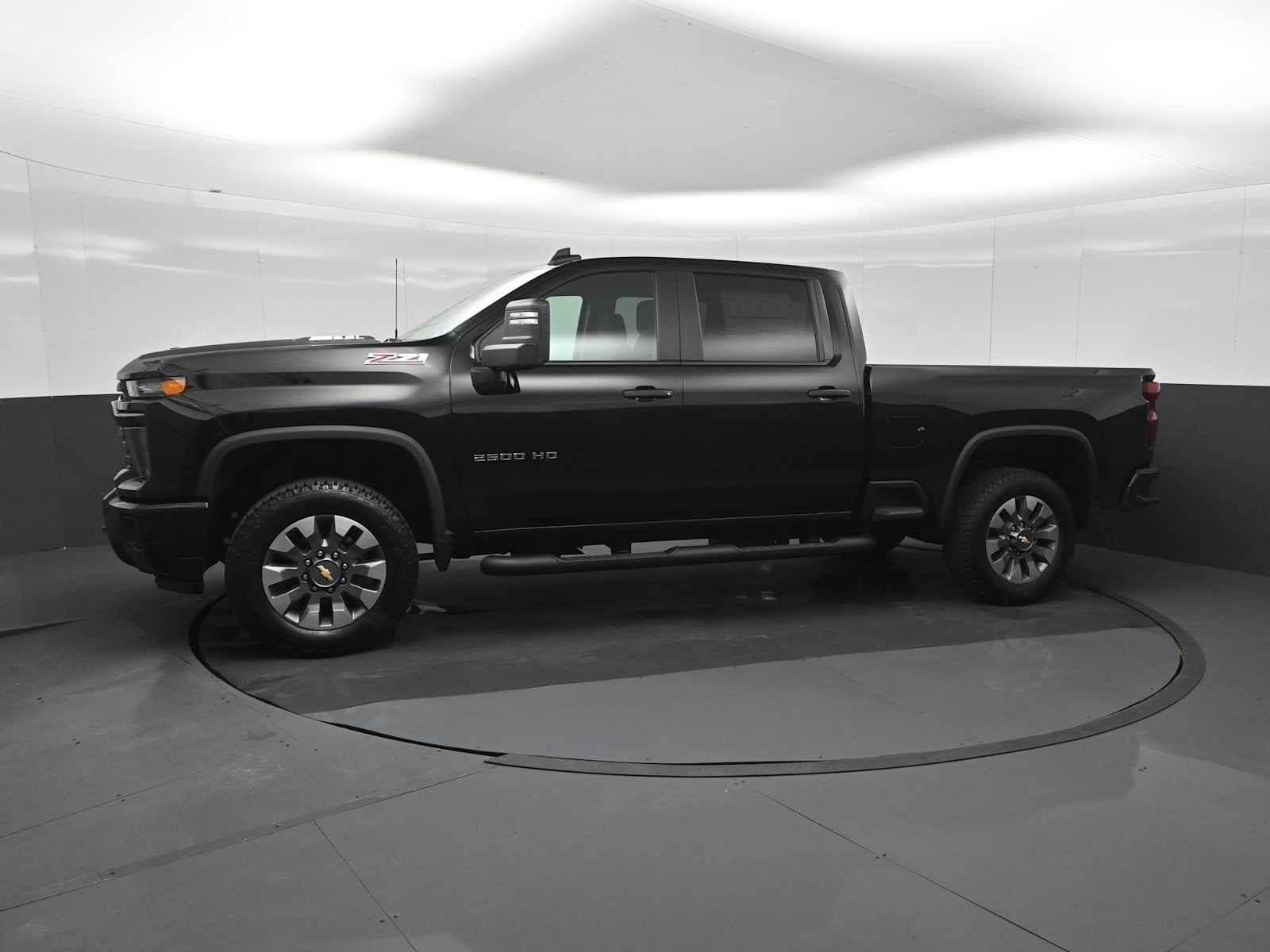 New 2026 Chevrolet Silverado 2500 Custom w/ Custom Convenience Package AWD/4WD image 4