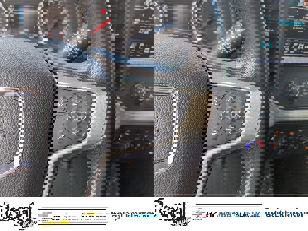 Used 2018 GMC Acadia SLT image 31