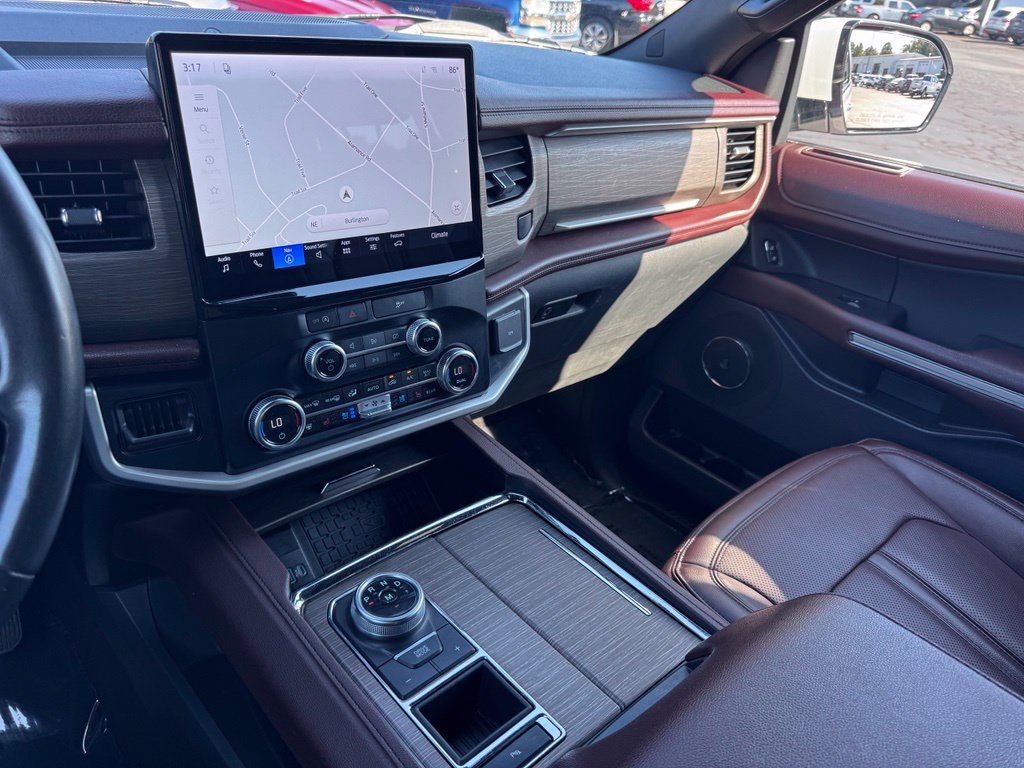 Used 2024 Ford Expedition Limited RWD image 22
