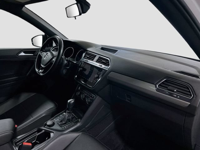 Used 2021 Volkswagen Tiguan SE R-Line AWD/4WD image 29