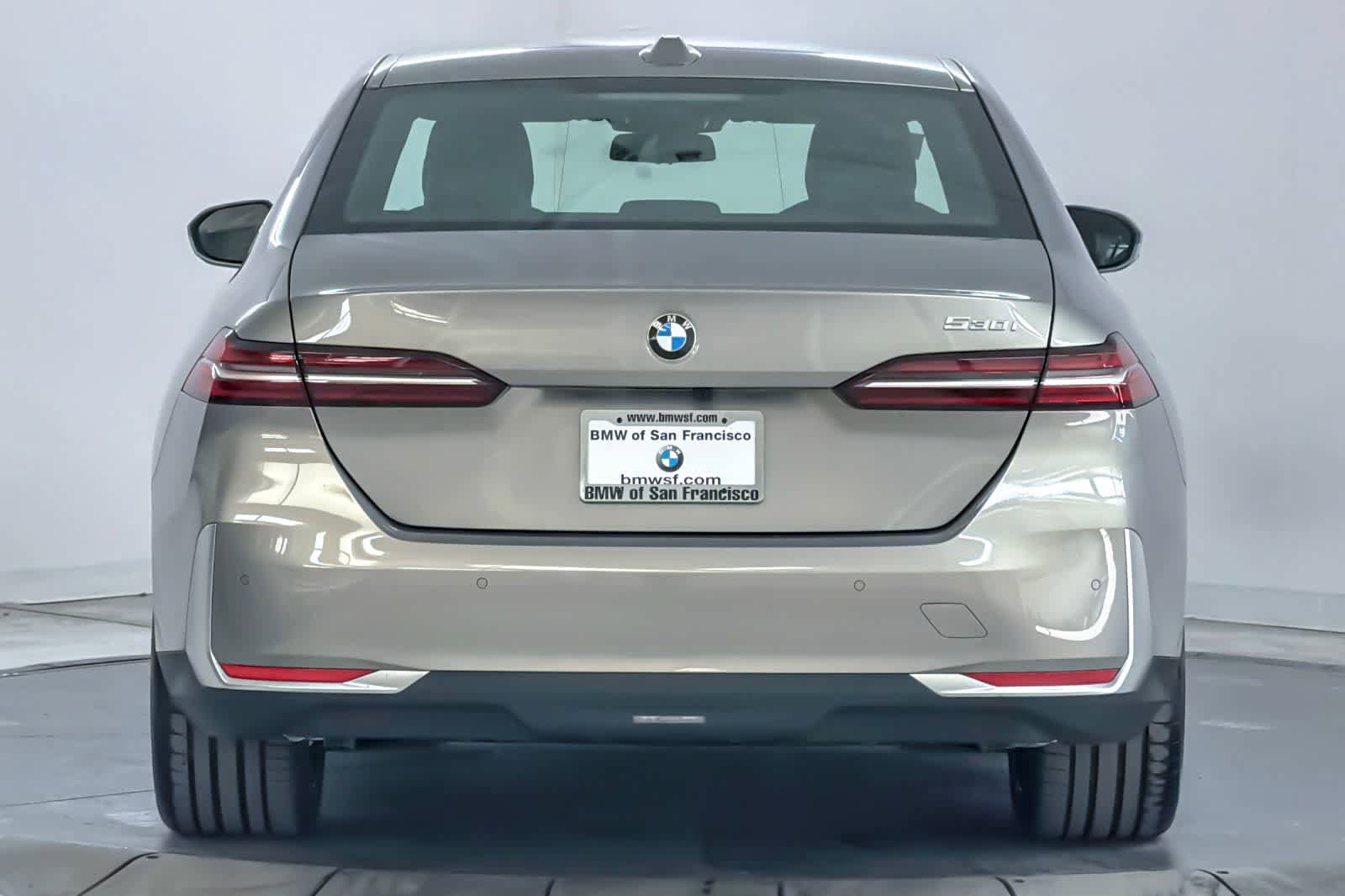 New 2026 BMW 530i RWD image 7