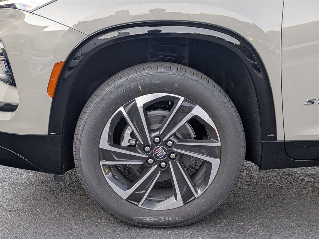 New 2026 Buick Enclave Sport Touring w/ Power Package image 8