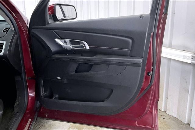 Used 2017 GMC Terrain SLE w/ Technology Package image 21