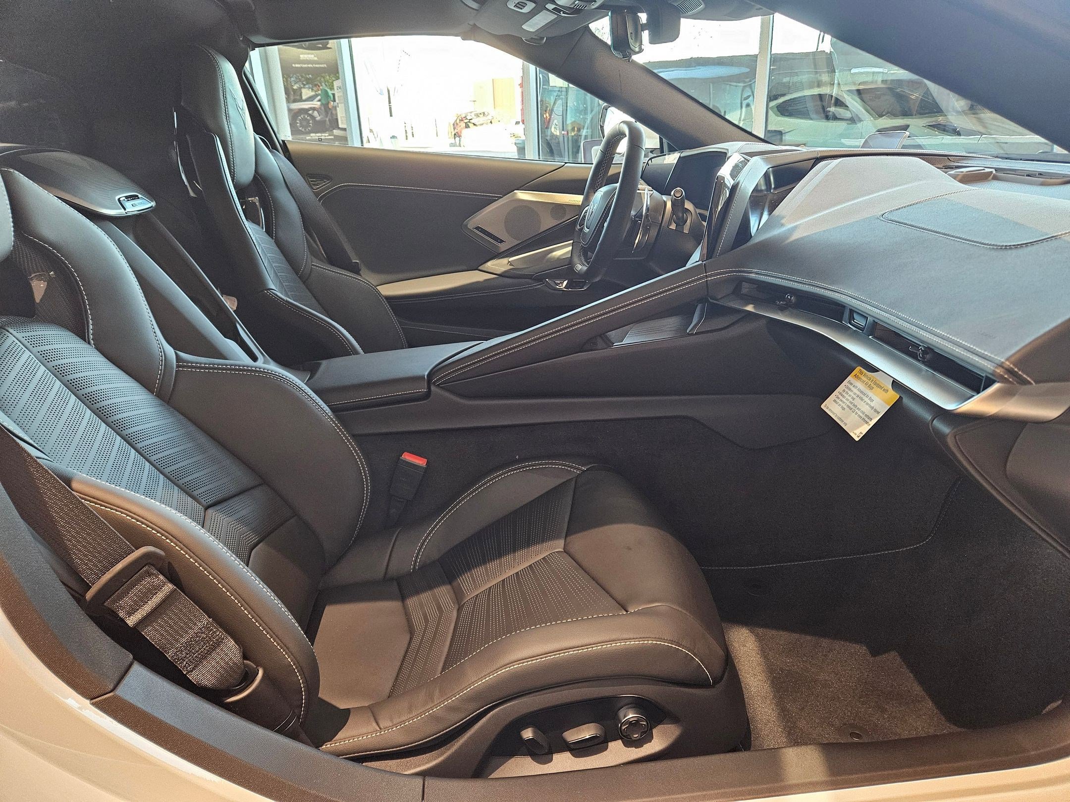 New 2026 Chevrolet Corvette E-Ray AWD/4WD image 18