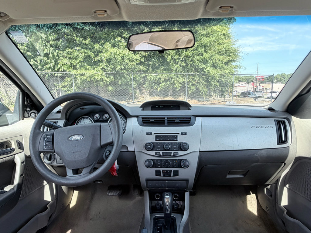Used 2008 Ford Focus Sedan FWD image 9