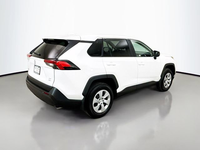 Used 2025 Toyota RAV4 LE image 7