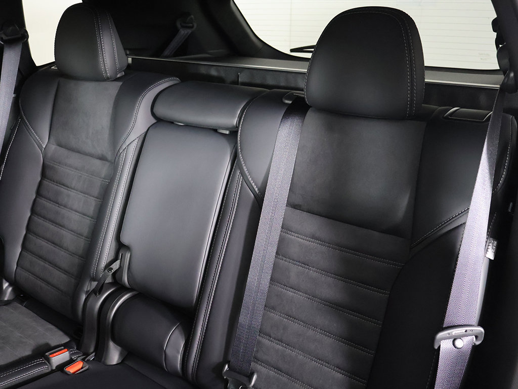 New 2026 Mitsubishi Outlander LE FWD image 32