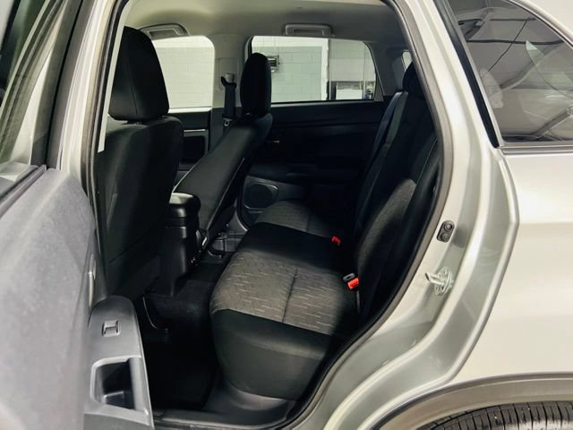 Used 2026 Mitsubishi Outlander Sport LE AWD/4WD image 25
