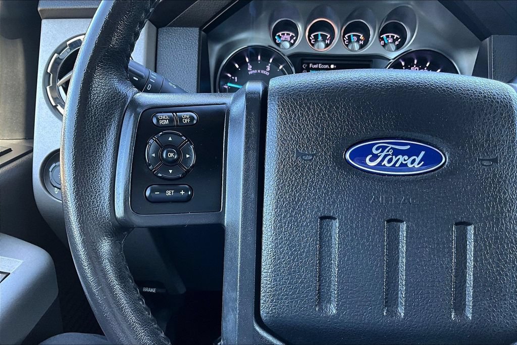 Used 2015 Ford F250 Lariat w/ Lariat Interior Package AWD/4WD image 9