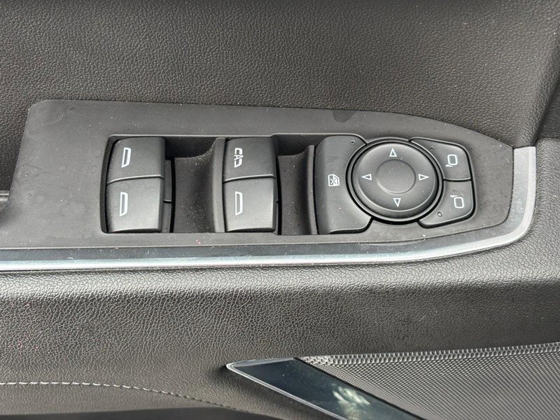 Used 2023 Chevrolet Silverado 1500 LT image 23