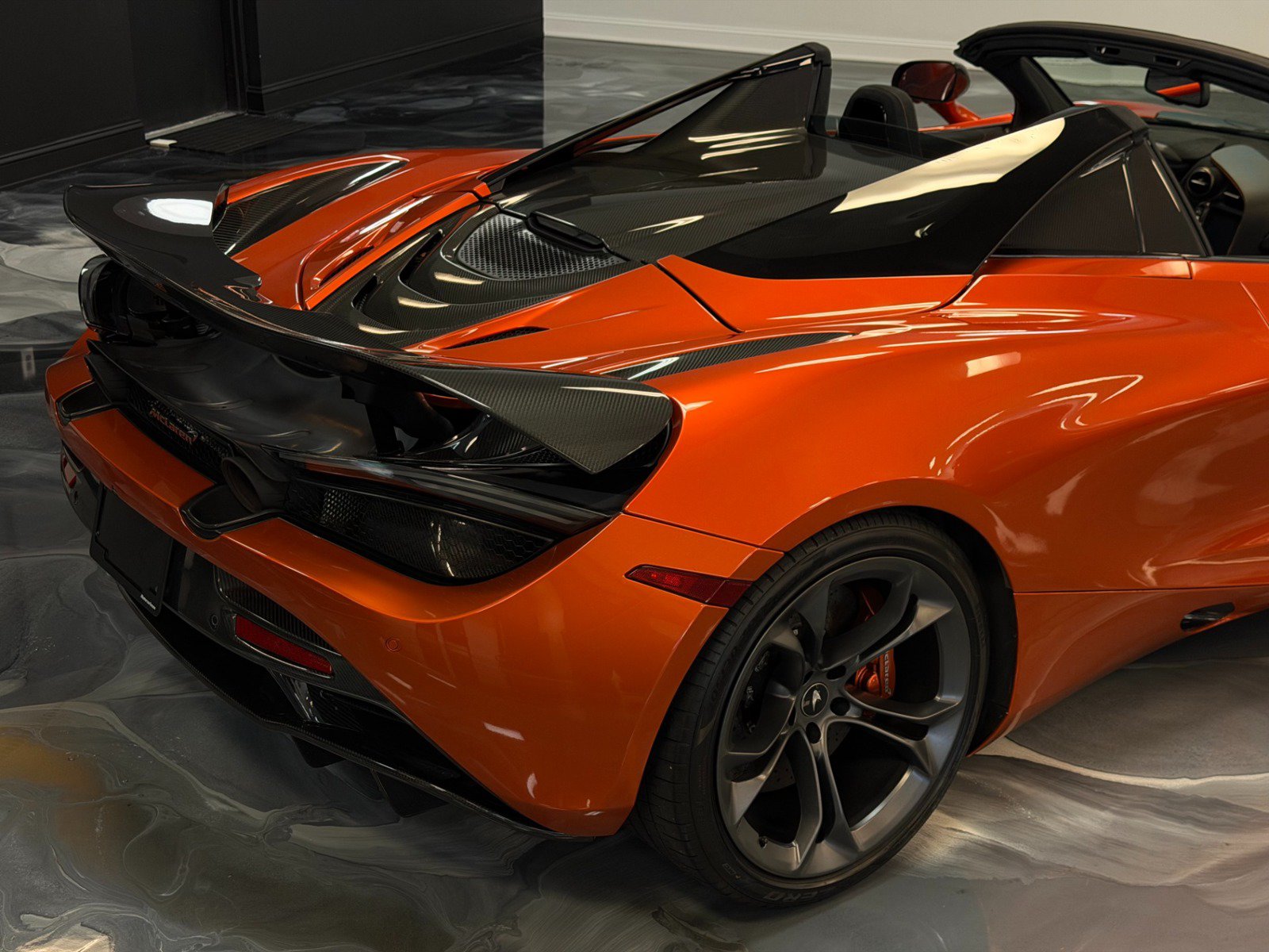 Used 2021 McLaren 720S Performance RWD image 11
