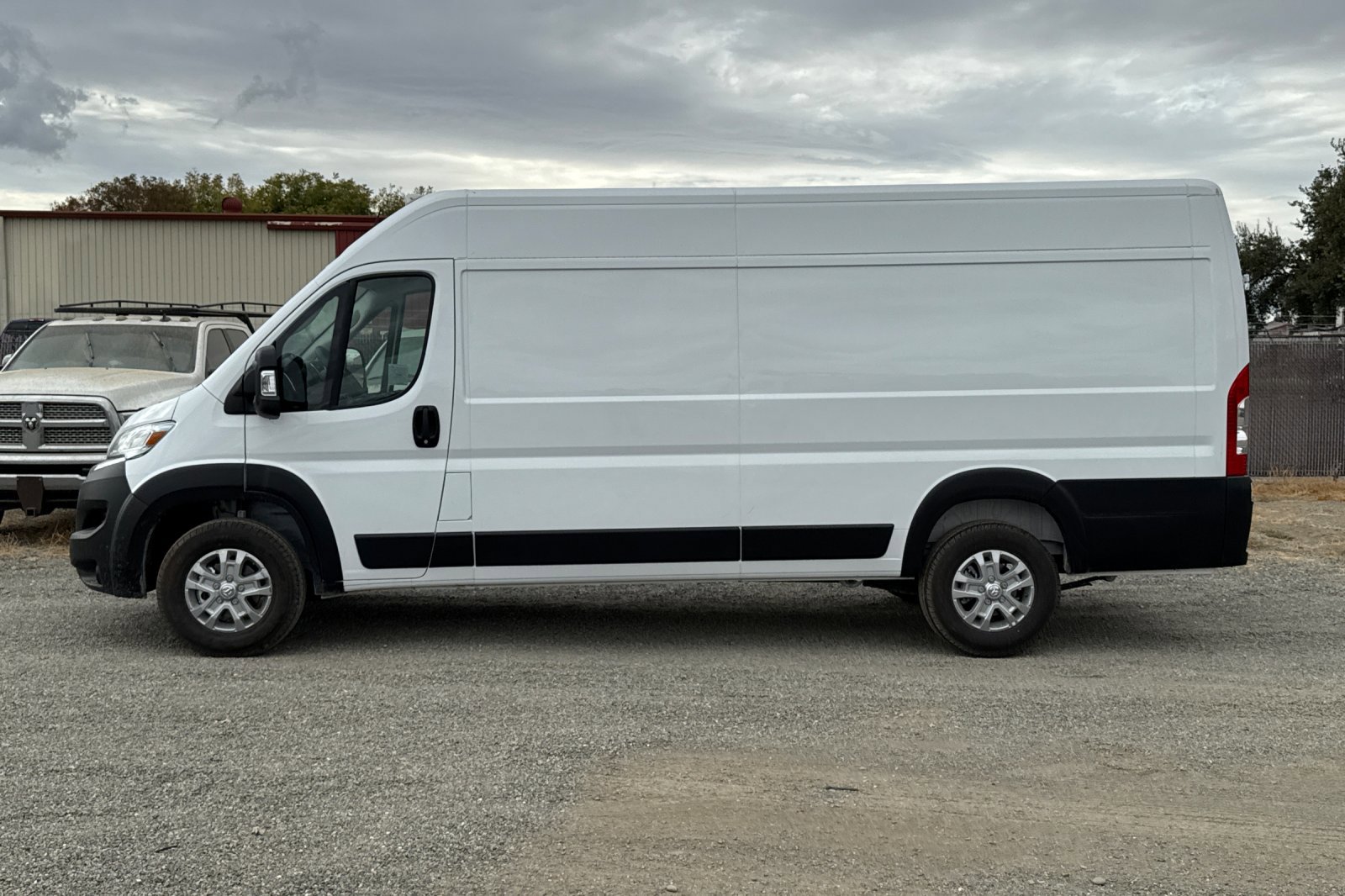 New 2026 RAM ProMaster 3500 w/ Quick Order Package 22G SLT image 6